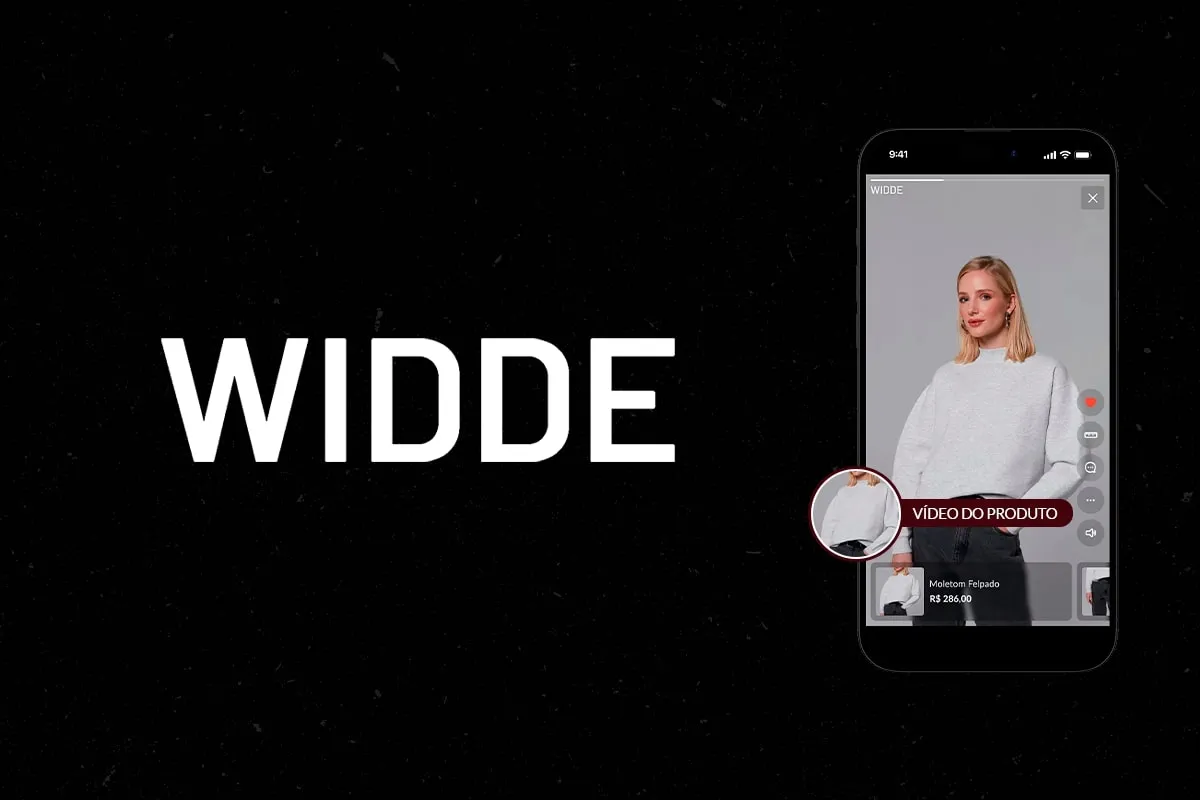 Video Commerce, mulher de calça preta e camisa branca posa em vídeo do instragram