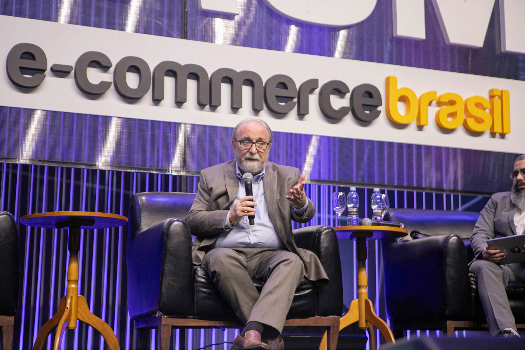 O futuro da humanidade é analógico: Miguel Nicolelis no Fórum E-Commerce Brasil 2024