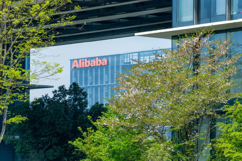 Alibaba decide negociar participação em lojas de departamentos