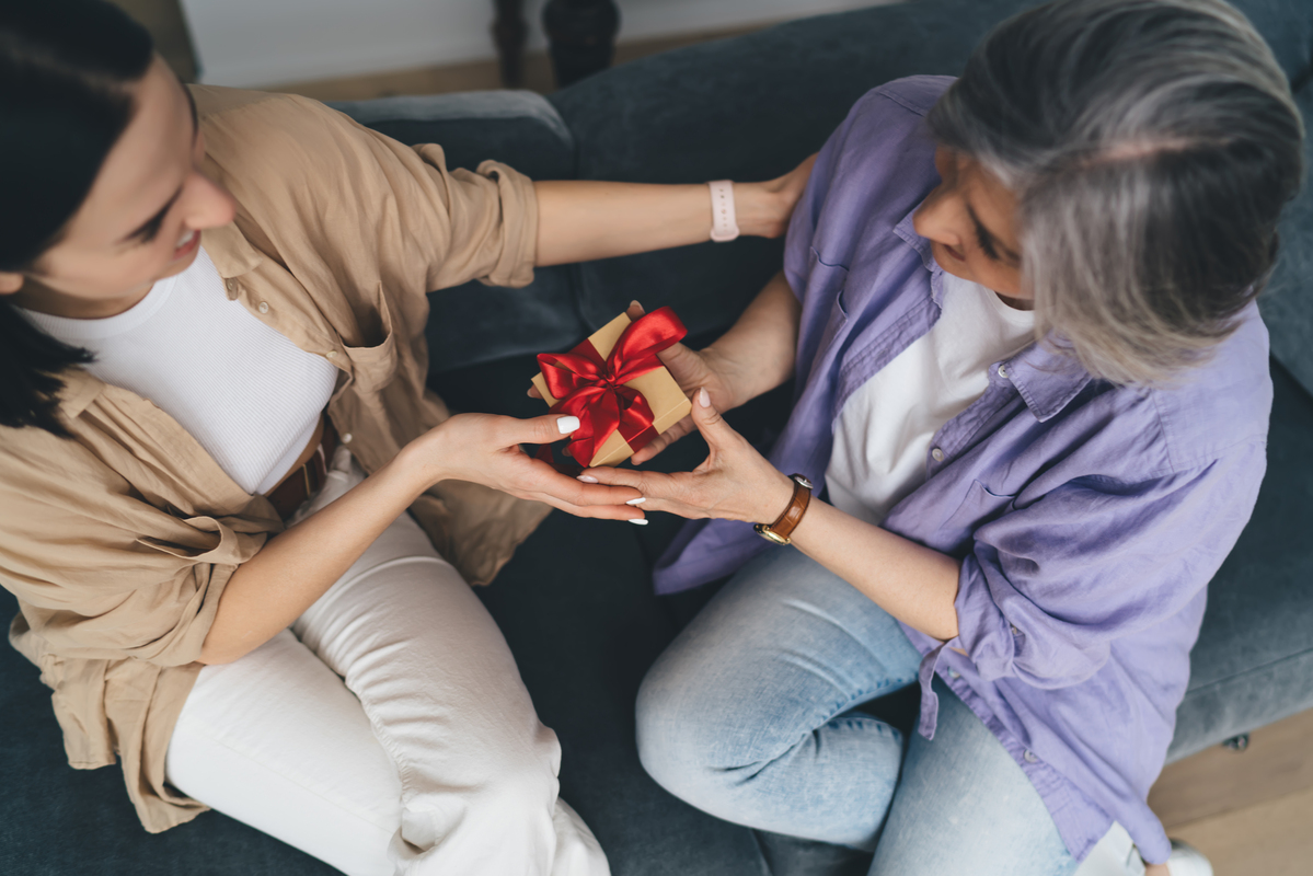 Dia das Mães: brasileiros priorizam presentes de até R$ 200