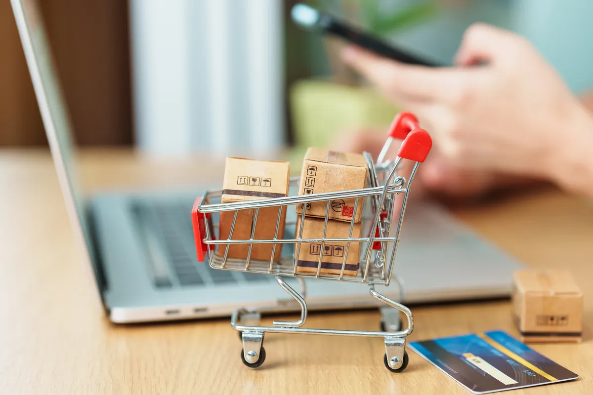 Carrinho se torna estratégico para consumidores no e-commerce, mostra pesquisa