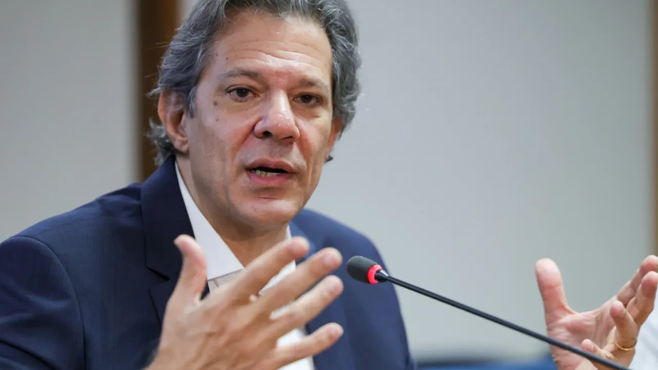 Haddad rebate pressão dos EUA e defende o Pix: “Não tem nada a ver com comércio internacional”