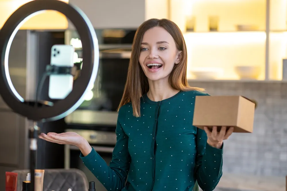 Como pequenas empresas e startups podem se beneficiar com live commerce?