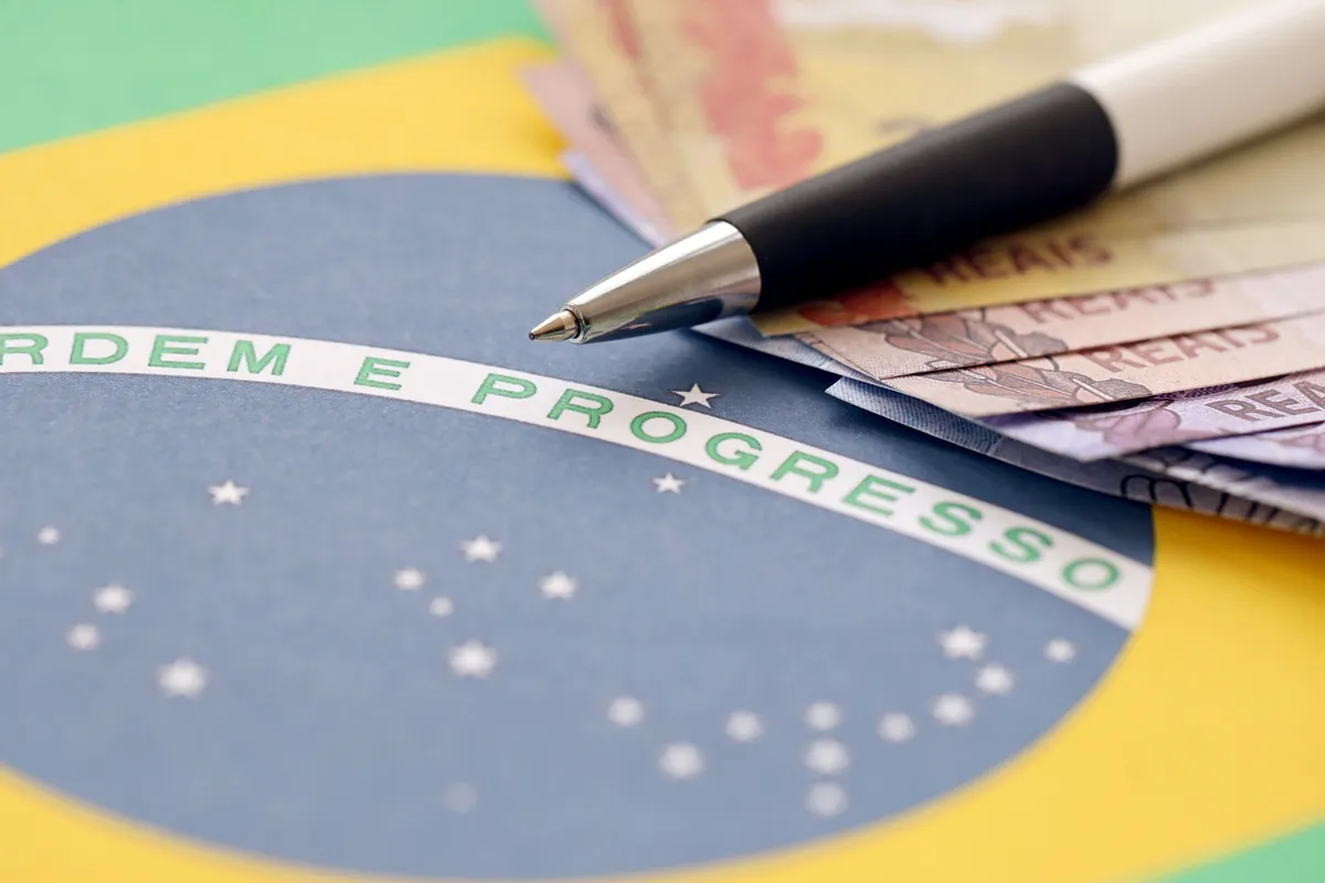Setores afetados por tarifaço dos EUA aguardam detalhes de pacote de R$ 30 bi do Governo