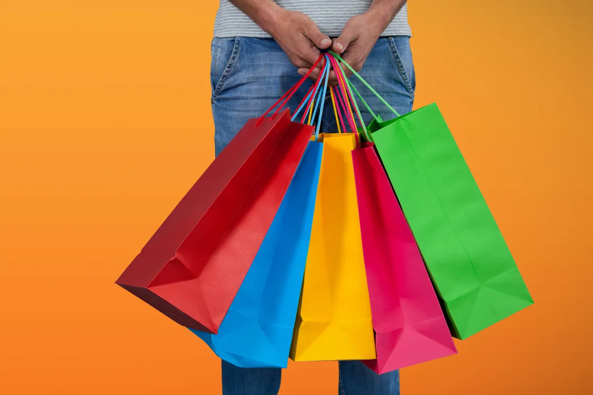 Retail media cresce no Brasil e reforça disputa por destaque nas buscas do e-commerce