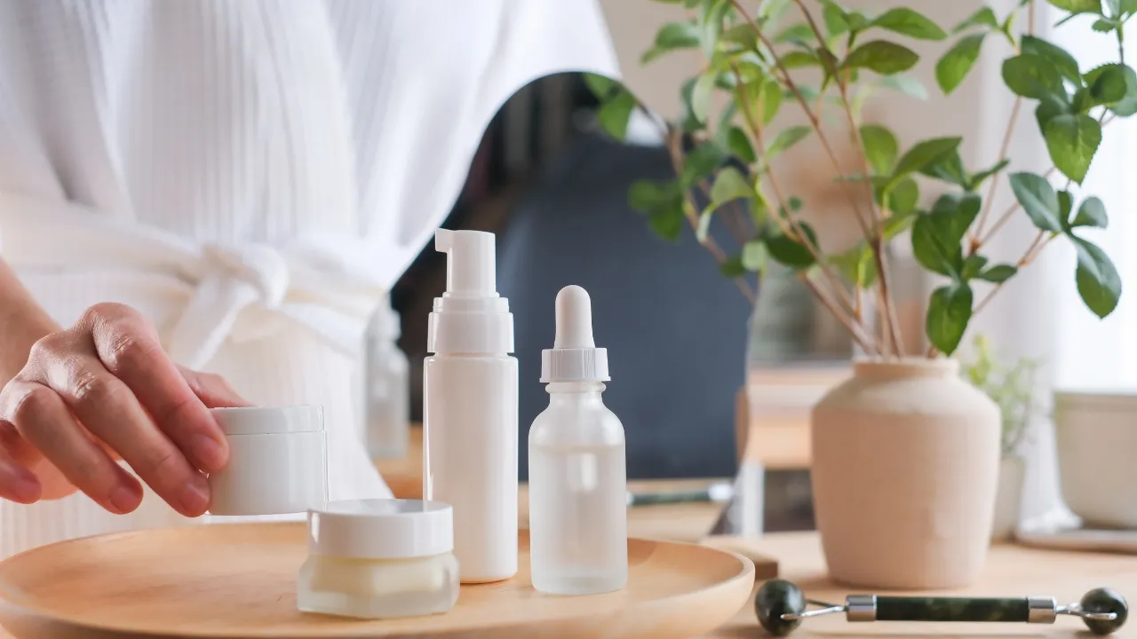 Skincare na América Latina: consumidor troca luxo por eficácia, aponta Circana