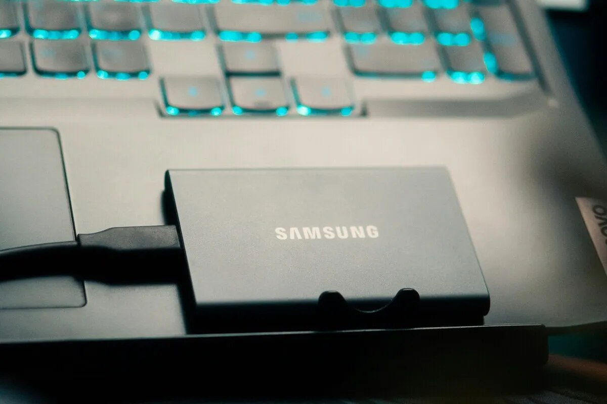 Samsung promove live em parceria com a Shopee