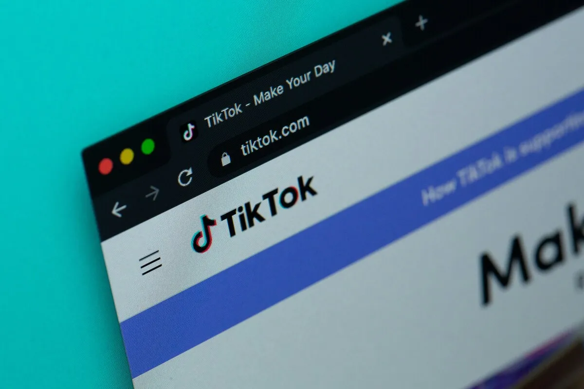 TikTok se consolida como canal de consumo e abre espaço para marcas no Brasil
