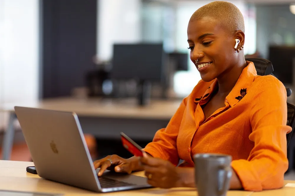 Pix x cartão de crédito: qual o melhor para empresas e clientes?