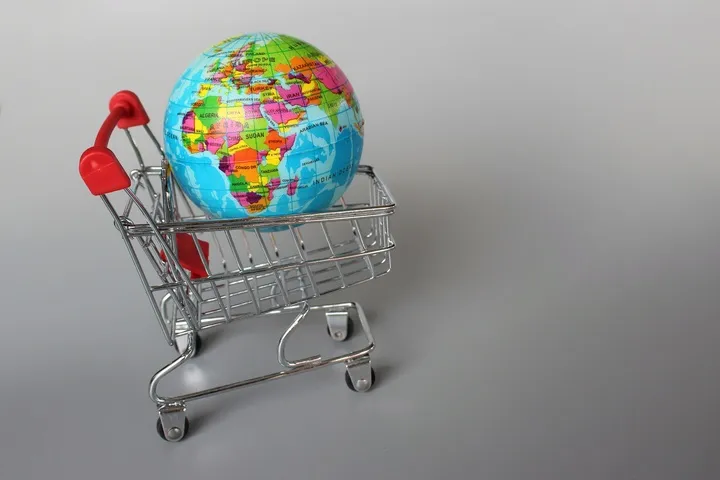 Brasil lidera crescimento global do e-commerce