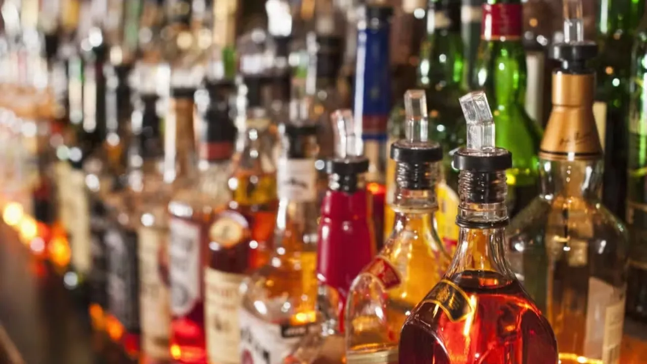 Crise do metanol provoca queda no consumo e alerta para riscos no varejo de bebidas