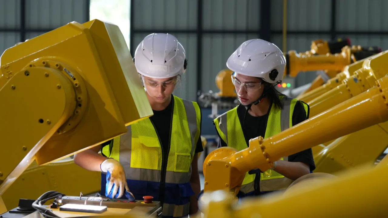 Indústria de máquinas registra alta de 10,6% nas vendas até agosto