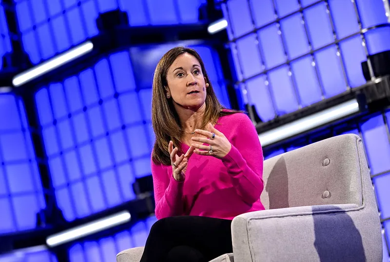 De dez SDRs para um: o futuro das vendas online é híbrido, não automatizado