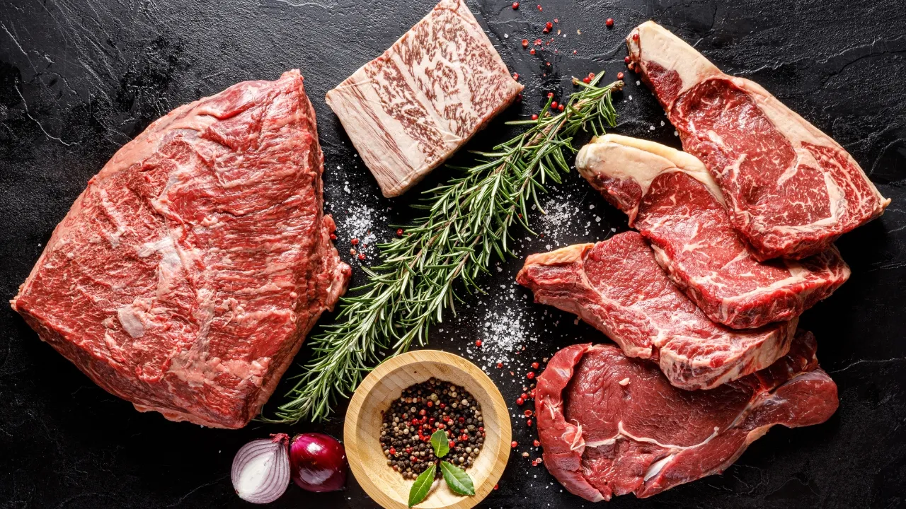 Brasil perde US$ 700 mi com tarifas dos EUA, mas exportações de carne seguem em alta