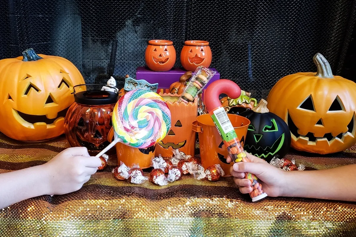 Halloween gera alta de 80% nos pedidos de doces no iFood