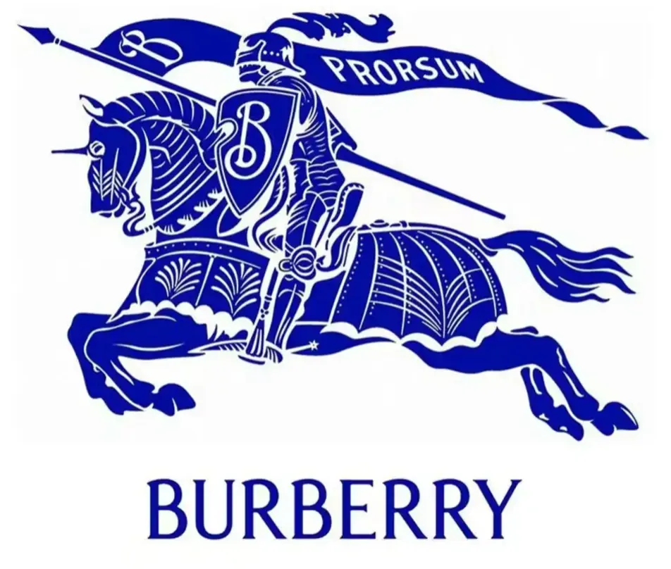 Cavaleiro montado com bandeira “Prorsum” acima do nome BURBERRY.