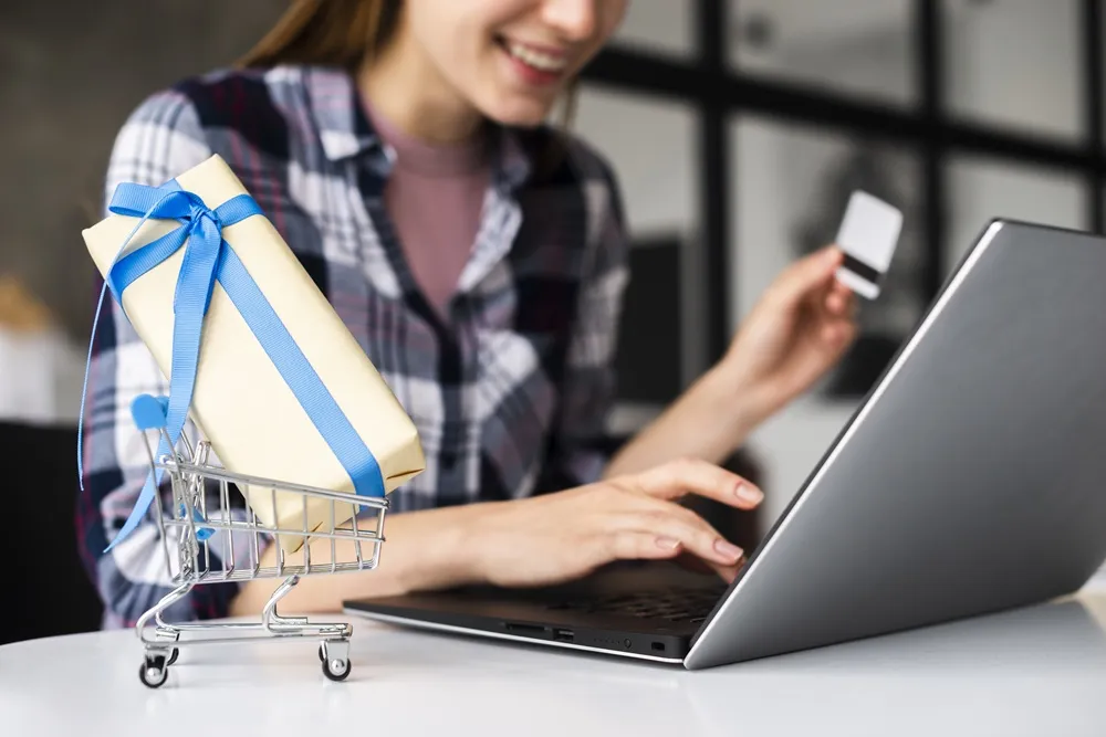 Benefícios e recompensas assumem o protagonismo no varejo online na Semana do Consumidor