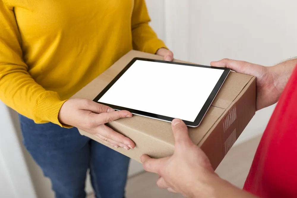 Por que a entrega define a marca tanto quanto o marketing?