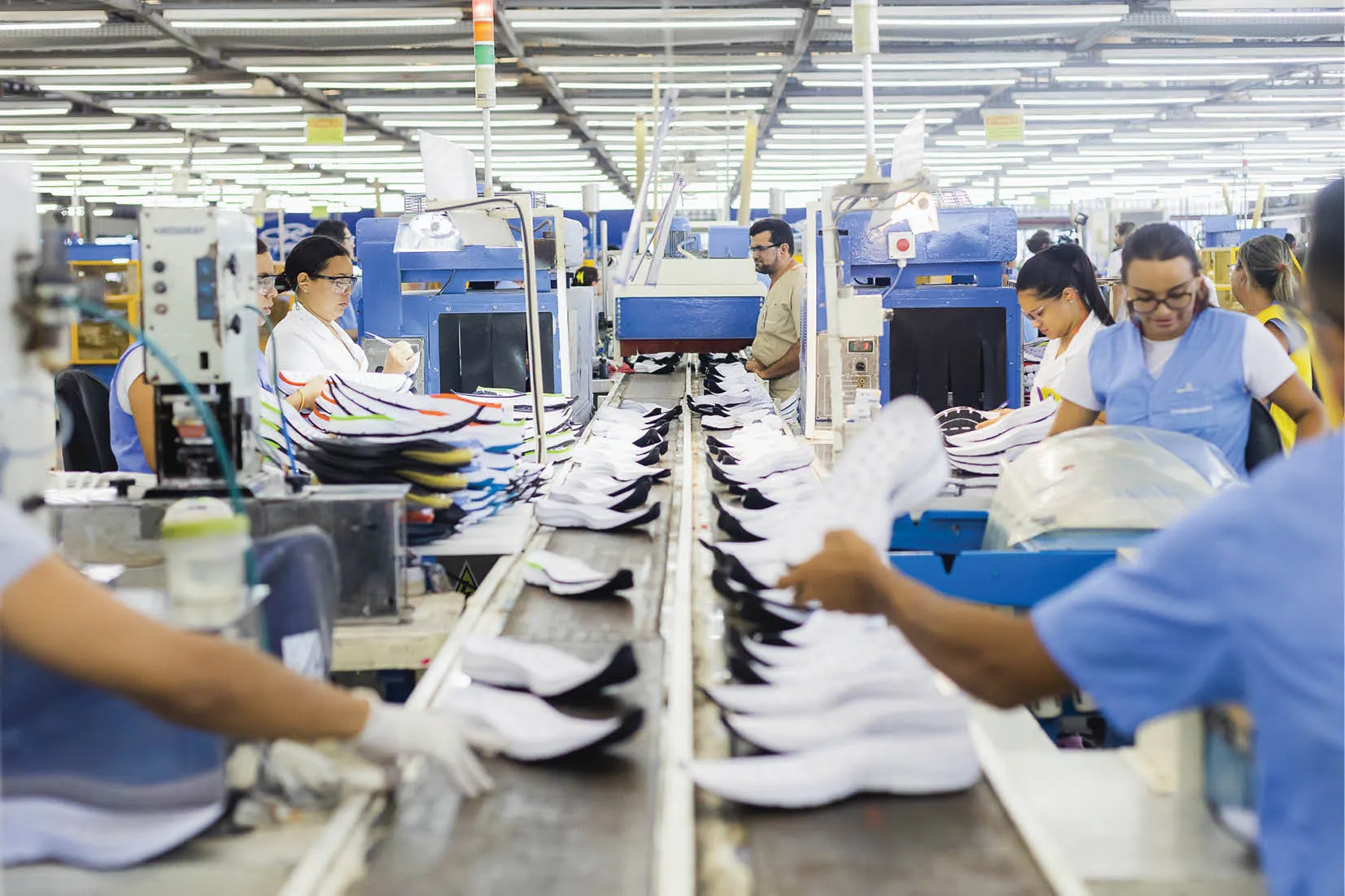 Indústria do RS caiu 3,9% no ano, mas retração perde força, aponta Fiergs
