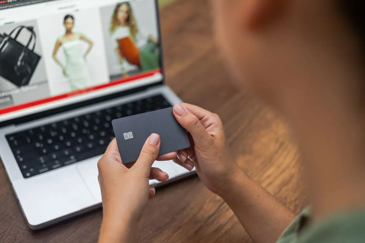 Desconto motiva 81% das compras online na Black Friday, aponta pesquisa
